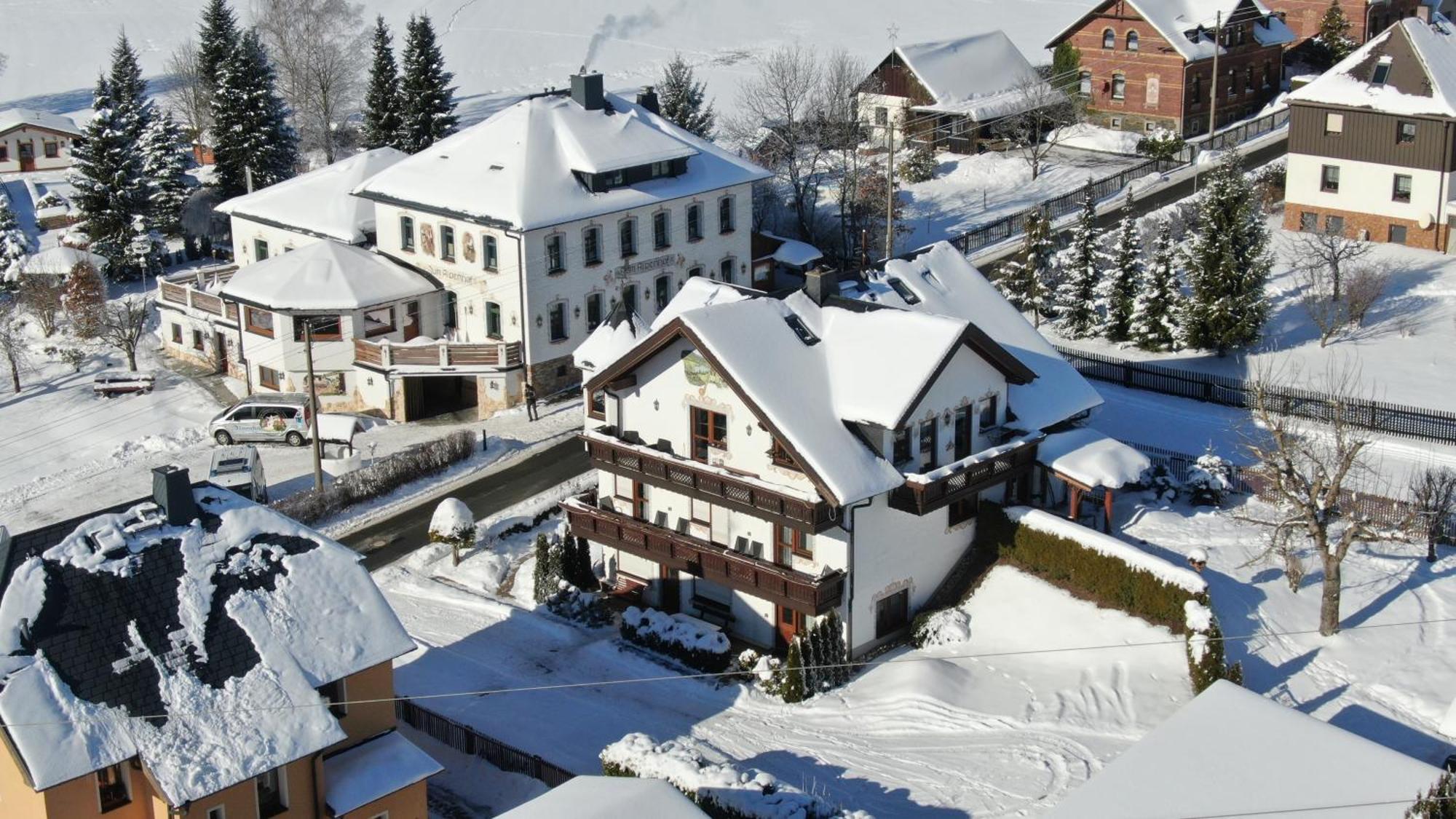 Hotel Alpenhof Markneukirchen Εξωτερικό φωτογραφία