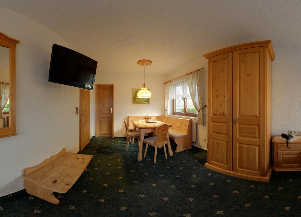 Hotel Alpenhof Markneukirchen Εξωτερικό φωτογραφία